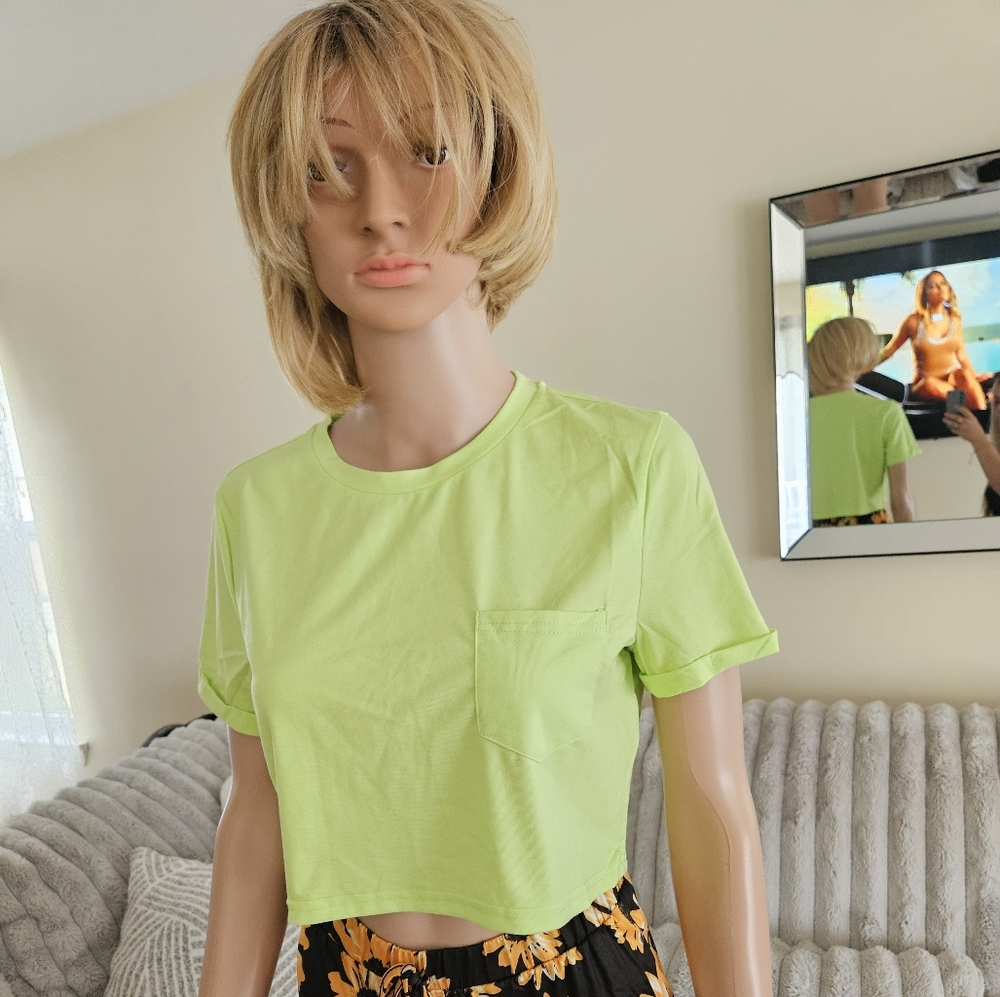 Green women short polo